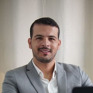 Dr. Daniel Barbosa de Oliveira