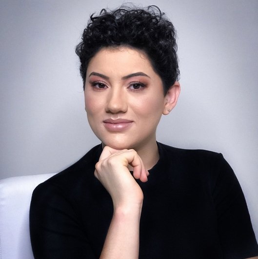 Dra. Flávia Rocha