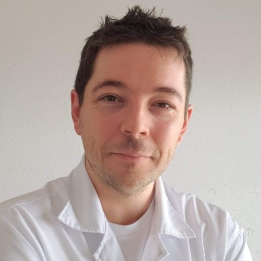 Dr. Douglas Paneghini