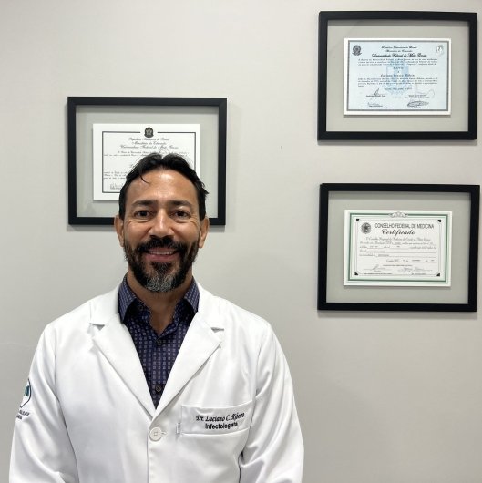 Dr. Luciano Corrêa Ribeiro