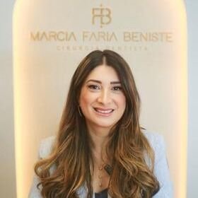 Dra. Marcia Faria Beniste