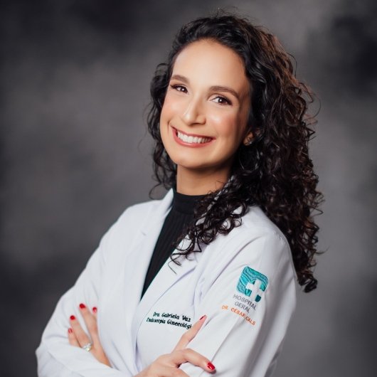 Dra. Gabriela Vaz Cursino
