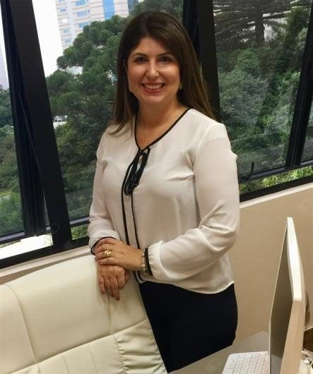 Viviane Lucci Busnardo