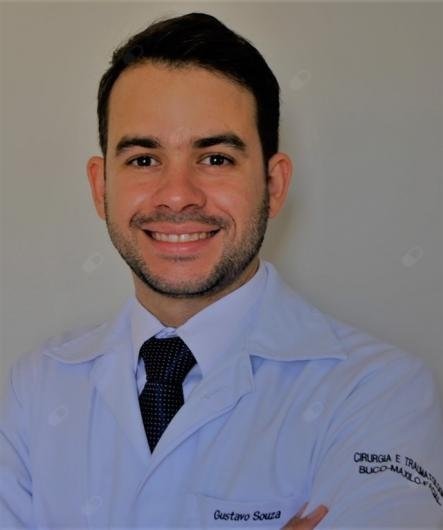 Dr. Gustavo Souza