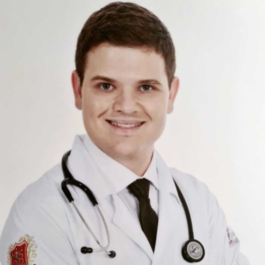 Dr. Guilherme Polesello Cruz
