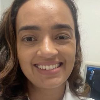 Dra. Bruna Gonçalves De Araujo