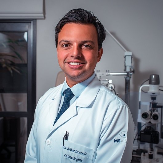 Dr. Arthur Fernandes Resende