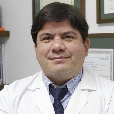 Dr. Mauricio Llaguno