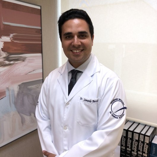 Dr. Leonardo Barcelos