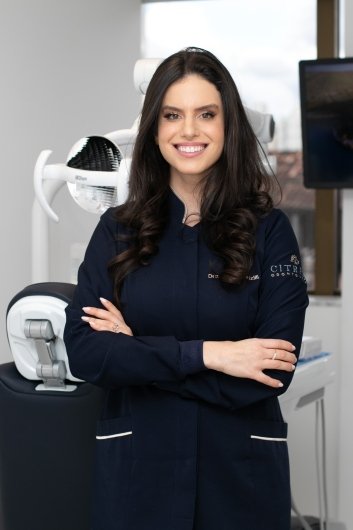 Dra. Luíza Scalzilli