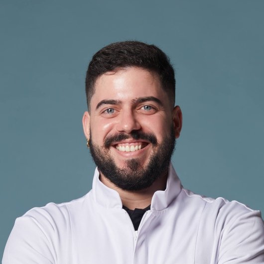 Dr. Arthur Fernandes