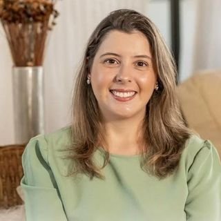 Dra. Andressa Quirino