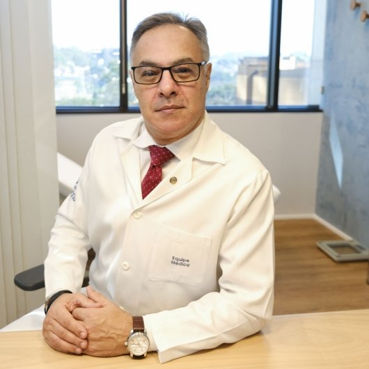 Dr. Paulo Eduardo A. M.de Oliveira