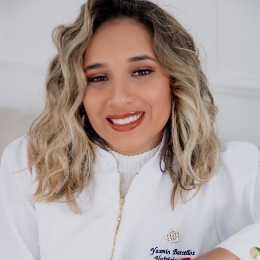 Dra. Yasmin Barcellos