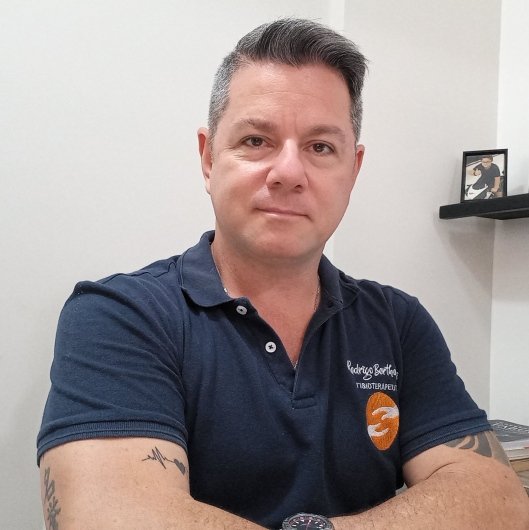 Dr. Rodrigo Bortholacci