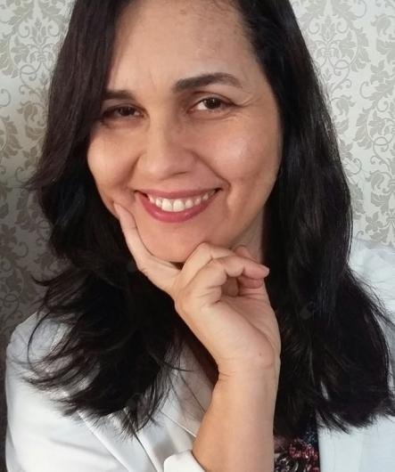 Dra. Glaucia Valeria Ferreira da Silva