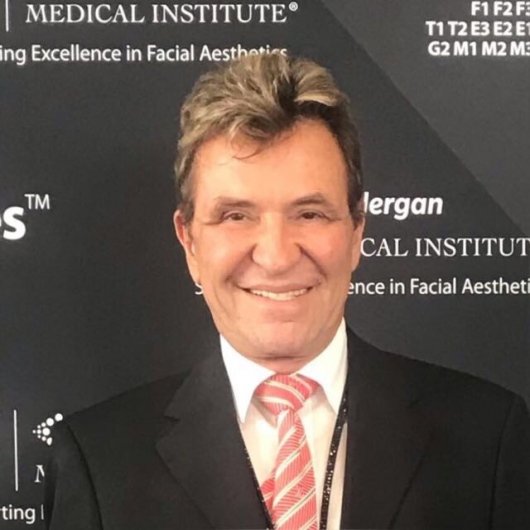Dr. Hermann Solz