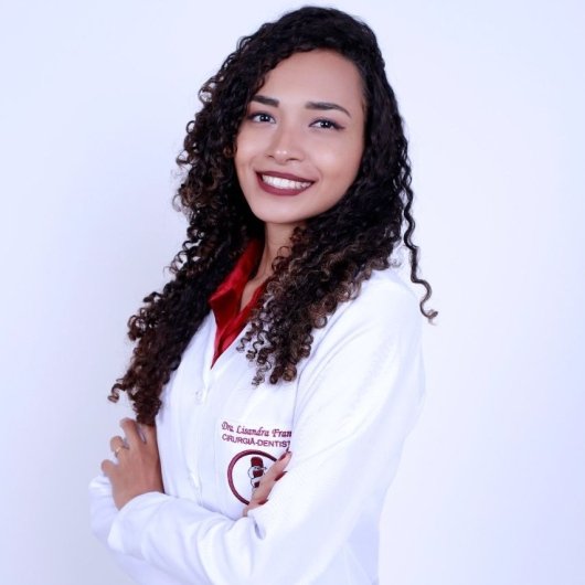 Dra. Lisandra França