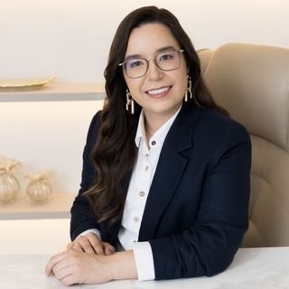 Dra. Maria Julia Meneses