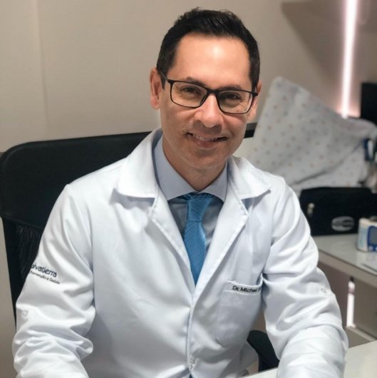 Dr. Michel Salvatierra