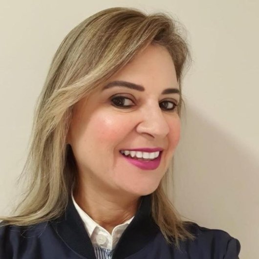 Dra. Elizabeth de Melo