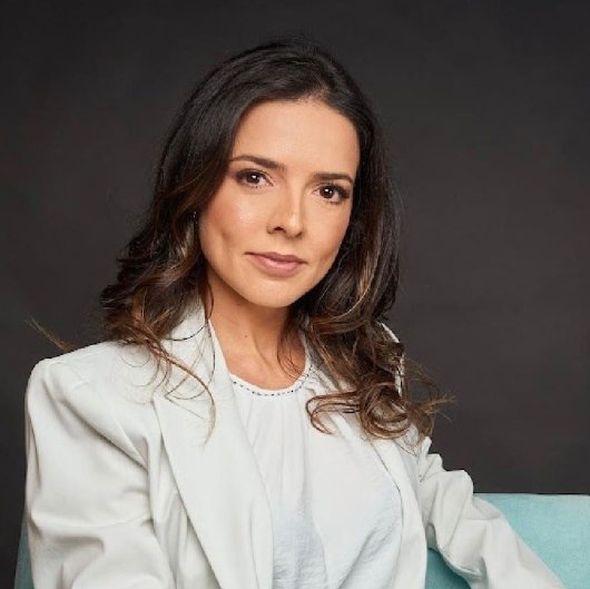 Dra. Lunna Pires Moreira