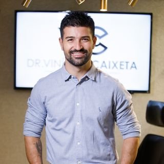 Dr. Vinícius Caixeta