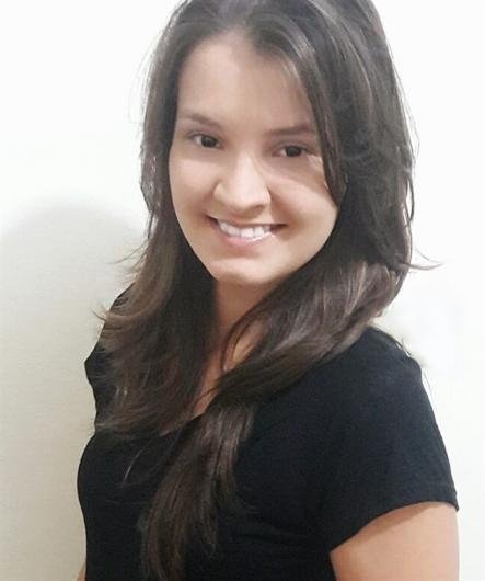 Daniela Firmino Alvarenga