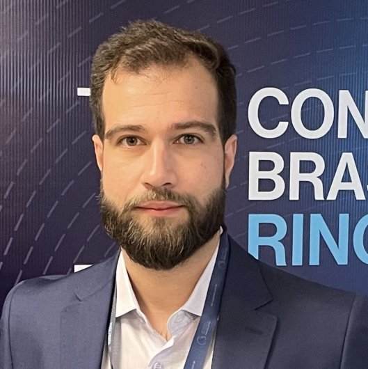 Dr. Vitor Gouveia