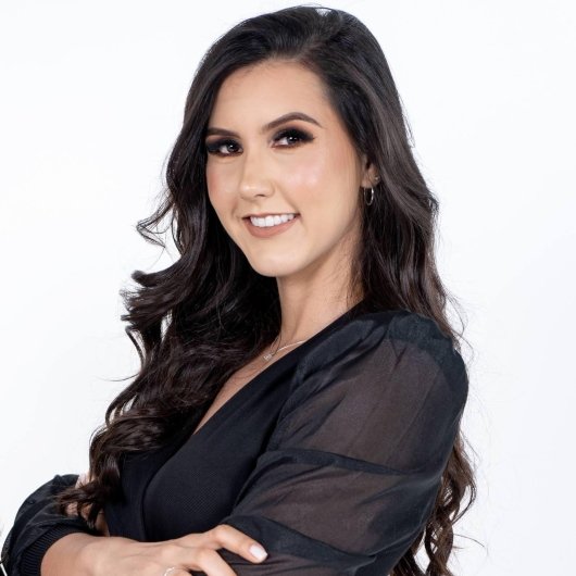 Laura Azambuja