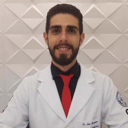 Dr. Caio Marques Fernandes