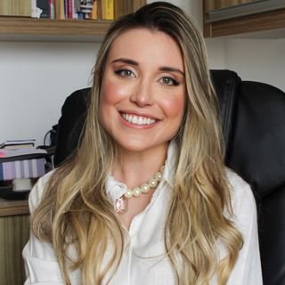 Dra. Isadora Rosal Dantas