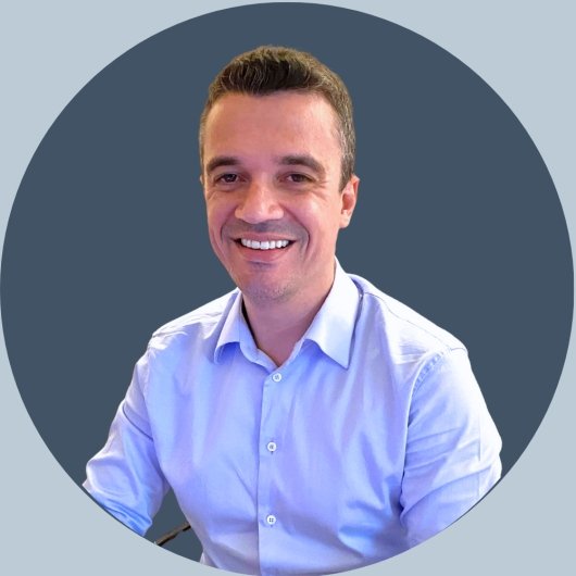 Dr. Daniel Moraes