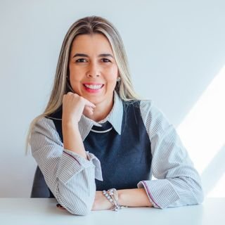 Dra. Daiane Stefano