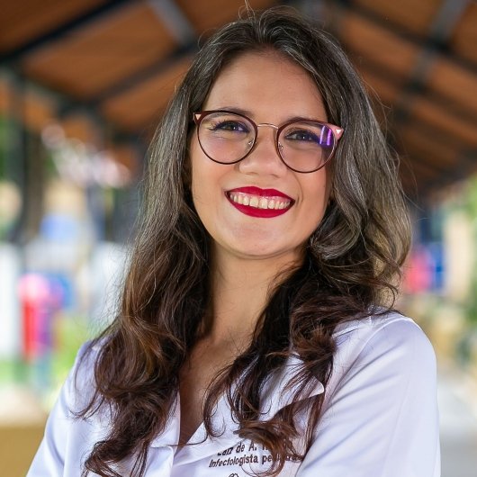 Dra. Laiz de Araújo Rufino