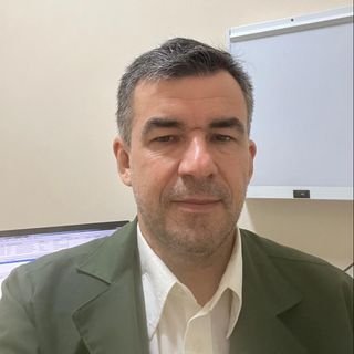 Dr. Cleiton Grabner Schovinder