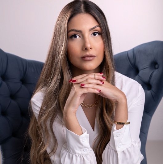 Dra. Camila Vilaça