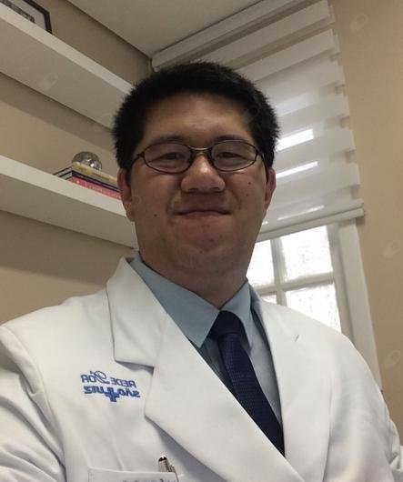 Dr. Welly Chiang