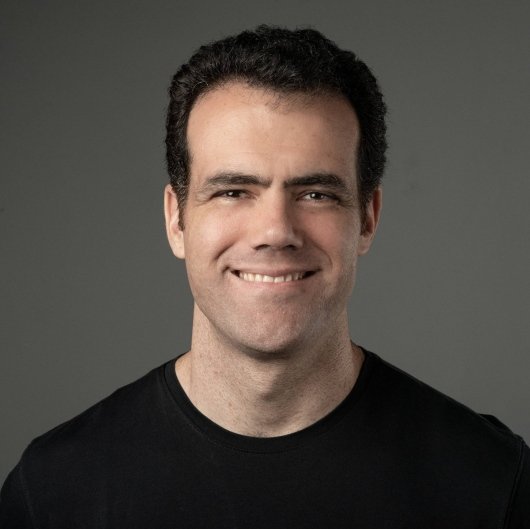 Dr. Hugo Almeida Chaves de Resende