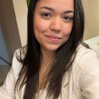 Dra. Fernanda Silva de Oliveira