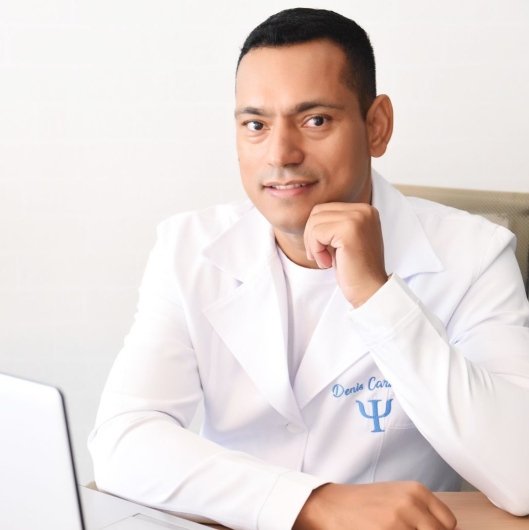 Dr. Denis Carvalho