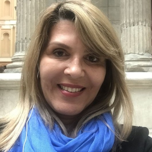 Denise de Carvalho Lima Martinez