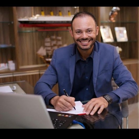Dr. Marcus Vinicius das Neves Cerqueira