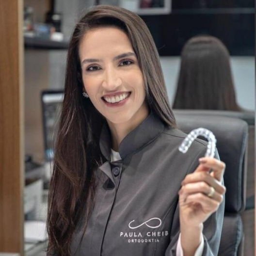 Dra. Paula Loureiro Cheib Vilefort