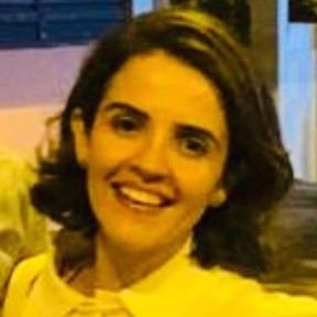 Dra. Renata de Paula Duarte