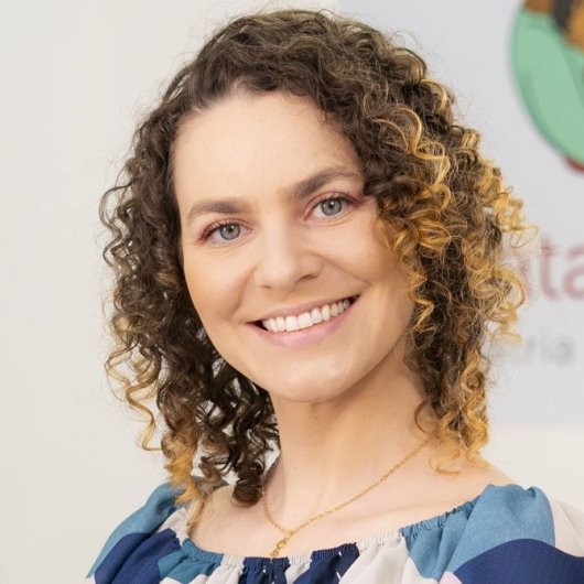 Dra. Renata Semann
