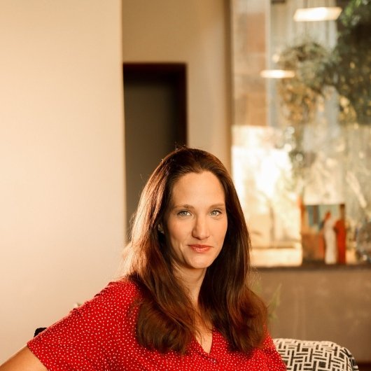 Dra. Laura Coube