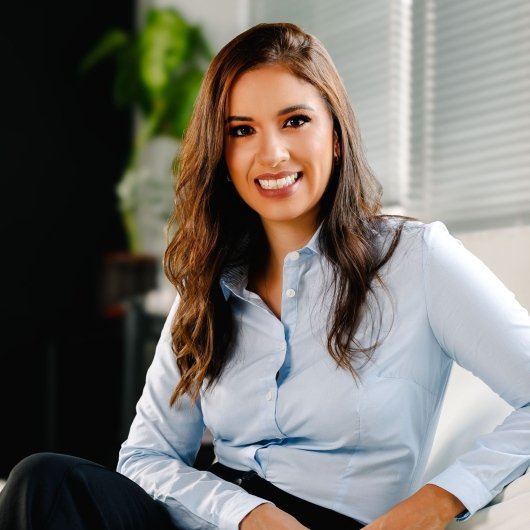 Dra. Junia Nascimento