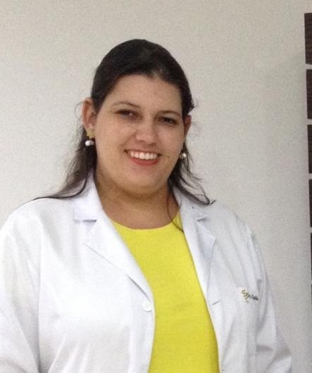 Dra. Natália Campos e Santos