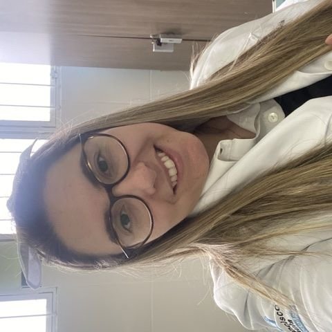 Dra. Talita Faria Machado